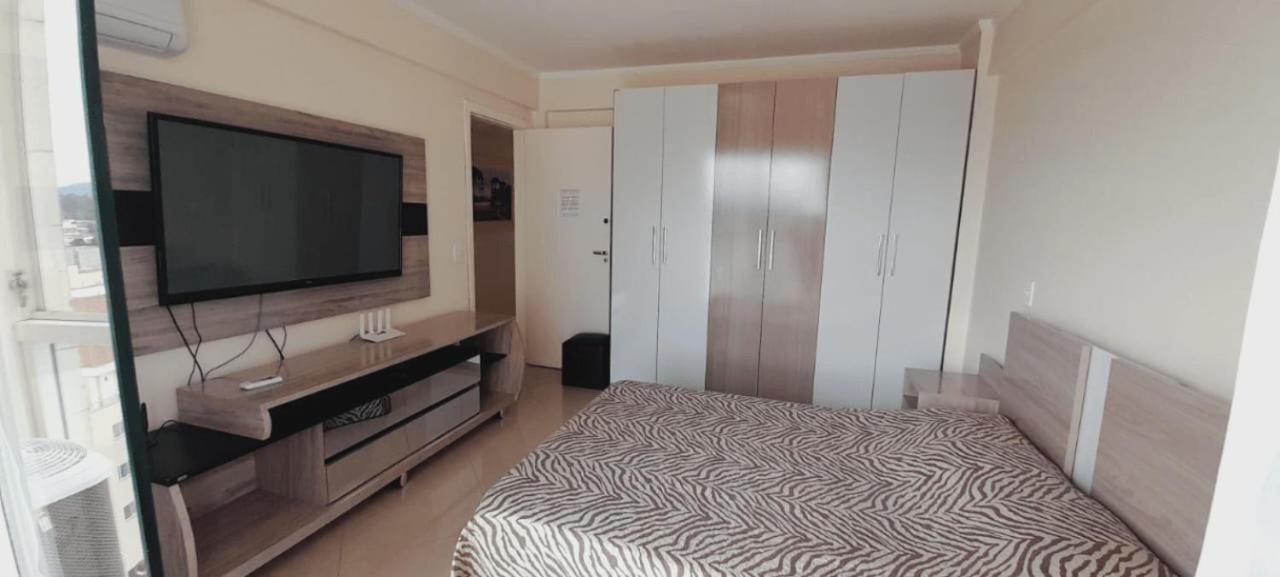 Lindo Apartamento No Coracao Da Cidade - Apartamento Inteiro Ou Seja Nao E Compartilhado Com Outras Pessoas - Perto De Tudo - 2 Quartos - Ar Condicionado - Churrasqueira - Cozinha Completa - 120 Metros Quadrados Ao Todo - Quartos Com 12 Metros Quadra ウニアン・ダ・ビトリア エクステリア 写真
